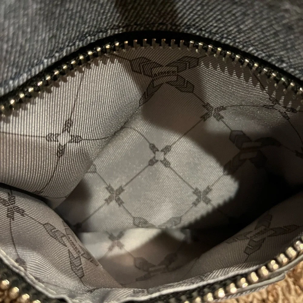 *SOLD* NWT Aimee Kestenberg Leather Convertible Crossbody - Onyx - Dark Denim - Picture 12 of 13